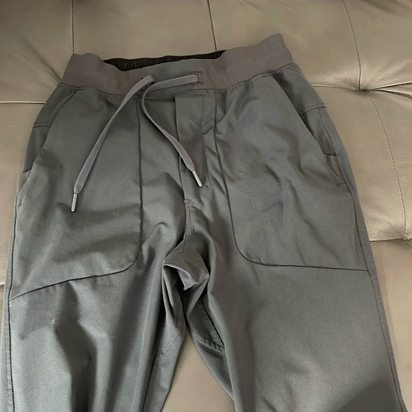 Lululemon joggers charcoal sz XS - Picture 2 of 5